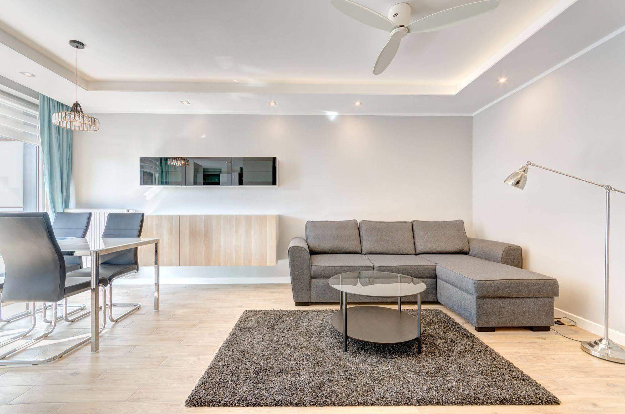 Dom & House - Apartments Chmielna Park グダニスク エクステリア 写真
